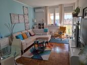 Esztergom belvárosában 50m2-es felújított, panorámás lakás eladó